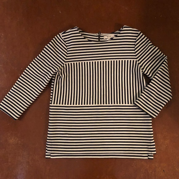 Madewell Tops - Madewell Ridgestripe Top. 🌺